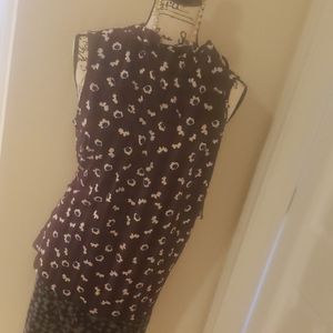 Sleeveless blouse. tall size